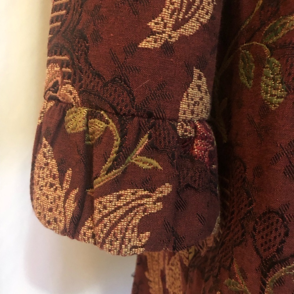 CAbI Vintage 749 Guinevere Jacobean Tapestry Long Coat Size 8 - Picture 7 of 8